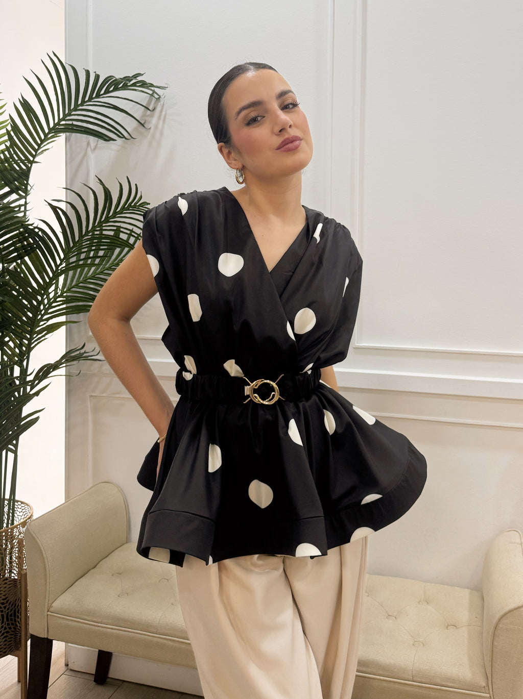 Blusa Lunares Negra